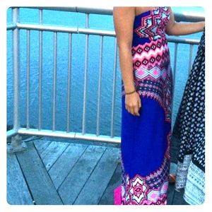 Geometric maxi dress small